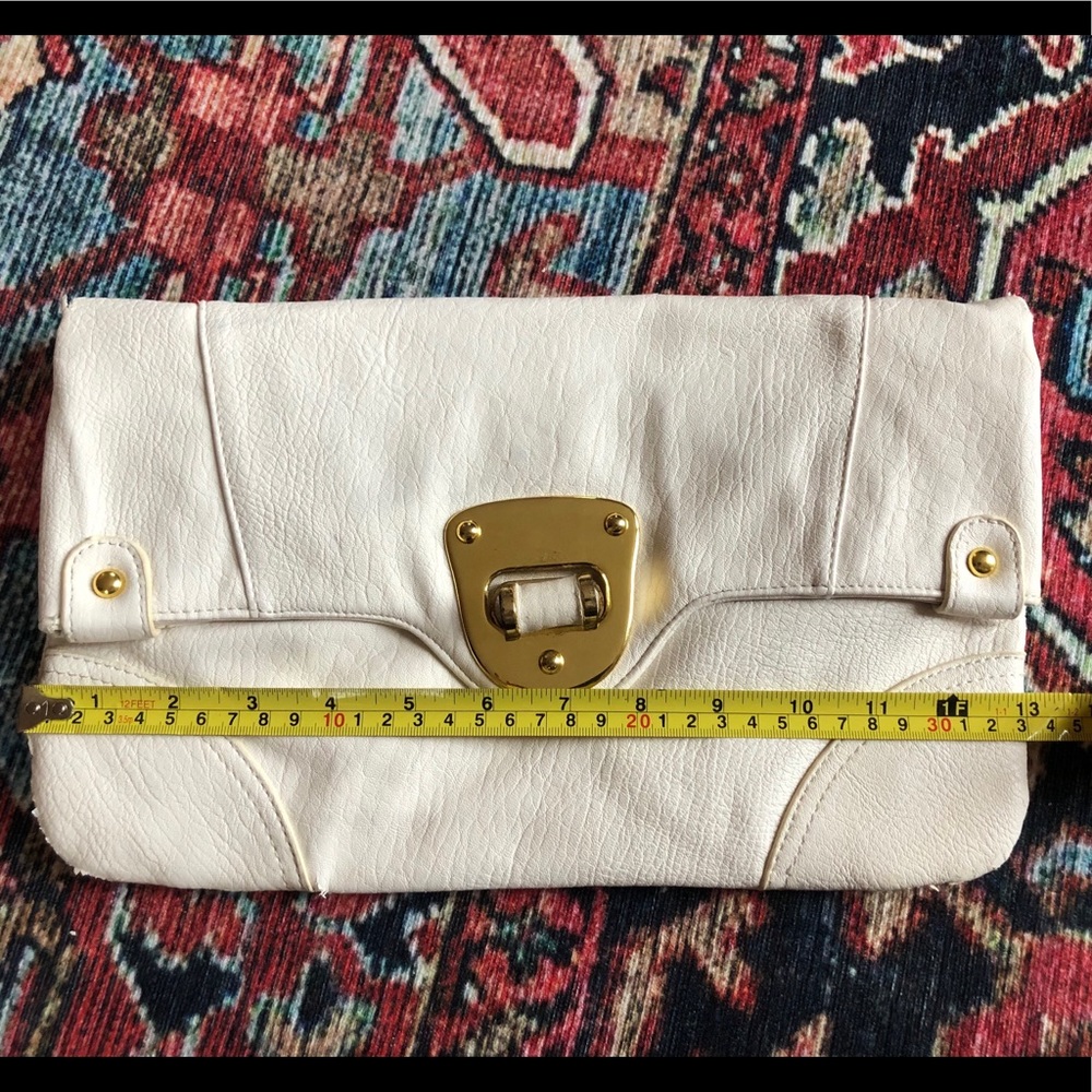White and Gold Clutch - Picture 8 of 9